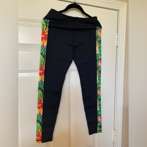 FITWEAR Workout Leggings NWT (3)🌴 - Picture 2 of 7